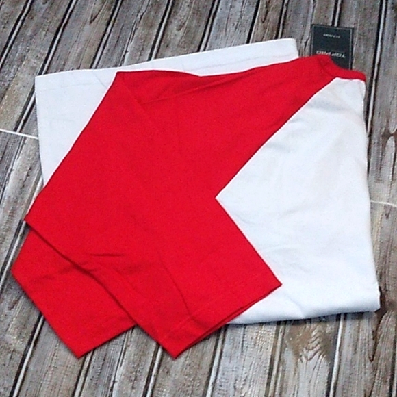 🎈SALE🎈VALENTINES TEE SHIRT - Picture 4 of 4